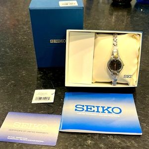 Seiko Black Dial Stainless Steel Women's Bracelet Watch w/Diamond-  SUJF87
